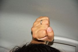 前排头部空间
