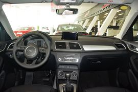 2016款奥迪Q3 35TFSI时尚型