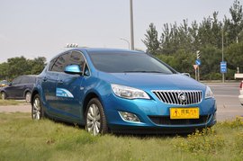 2010款别克英朗XT 1.8L手自一体豪华版