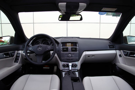 2010款奔驰C级旅行车试驾