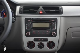 2011款大众宝来1.6L手动舒适型(EA111)
