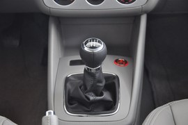 2011款大众宝来1.6L手动舒适型(EA111)