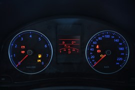 2011款大众宝来1.6L手动舒适型(EA111)