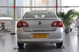2011款大众宝来1.6L手动舒适型(EA111)