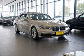 2016款宝马740Li豪华型