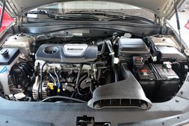 2016款起亚K5 1.6T自动LUX