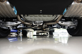 2016款捷豹F-PACE 2.0T R-SPORT运动版