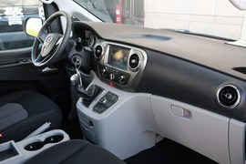 2016款江淮瑞风M3宜家版1.6L豪华智能型