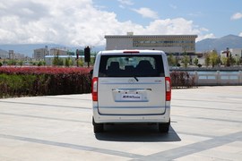 2016款江淮瑞风M3宜家版1.6L豪华智能型