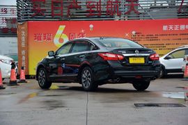 侧后45°