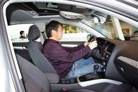2016款奥迪A4L 35TFSI典藏版 S line舒适型