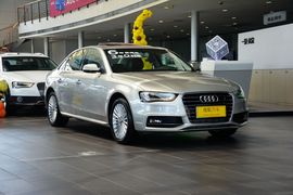 2016款奥迪A4L 35TFSI典藏版 S line舒适型