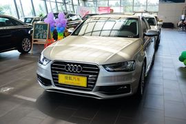 2016款奥迪A4L 35TFSI典藏版 S line舒适型