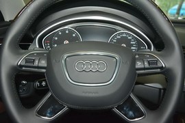 2016款奥迪A8L 50TFSI quattro尊贵型