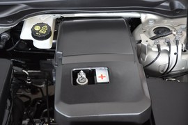 2010款沃尔沃S40 2.0L手自一体智尚版