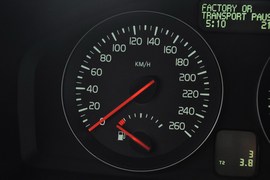 2010款沃尔沃S40 2.0L手自一体智尚版