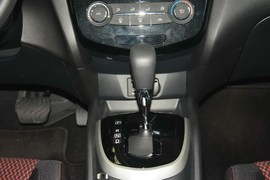 2016款日产逍客2.0L CVT精英版