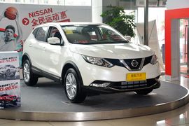 2016款日产逍客2.0L CVT精英版