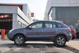 2010款雷诺科雷傲 2.5L四驱BOSE限量版