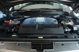 2016款路虎揽胜3.0 V6 SC Vogue加长版