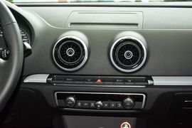 2015款奥迪A3 Limousine 45TFSI S line豪华型