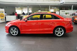 2015款奥迪A3 Limousine 45TFSI S line豪华型