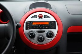 2011款江淮悦悦1.0L 手动豪华型