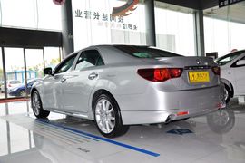 2010款一汽丰田新锐志2.5V风尚箐英版