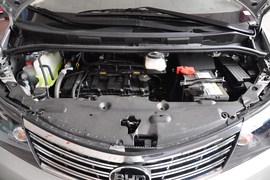 2010款比亚迪M6 2.0L豪华型