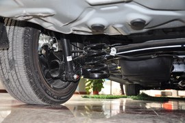 2010款比亚迪M6 2.0L豪华型