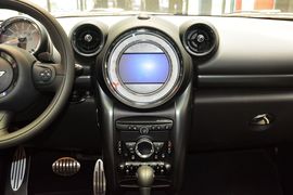 2016款MINI COUNTRYMAN 1.6T COOPER S ALL4装备控