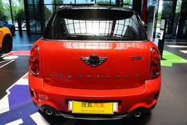 2016款MINI COUNTRYMAN 1.6T COOPER S ALL4装备控