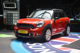 2016款MINI COUNTRYMAN 1.6T COOPER S ALL4装备控