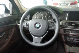 2017款宝马528Li豪华设计套装