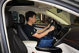 2016款林肯MKC 2.0T四驱尊雅版