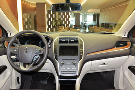 2016款林肯MKC 2.0T四驱尊雅版