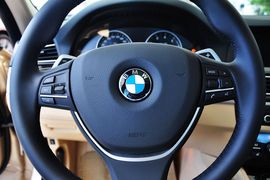 2011款宝马535i 领先运动型