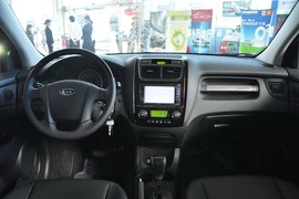 2011款起亚狮跑2.0GLS自动两驱型