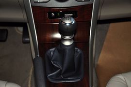 2011款一汽丰田卡罗拉2.0L GLX手动版