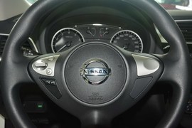2016款日产轩逸 1.6XL CVT豪华版