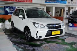 2016款斯巴鲁森林人 2.0i时尚导航版