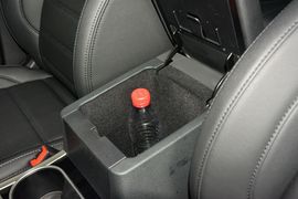 2016款哈弗H7 2.0T自动两驱精英型