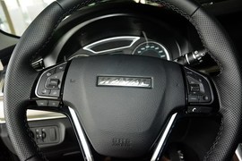 2016款哈弗H7 2.0T自动两驱精英型