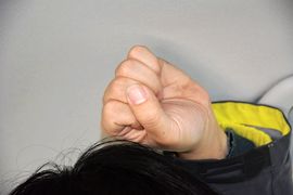 后排头部空间
