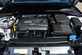 2016款奥迪A3 Limousine 40TFSI自动风尚型
