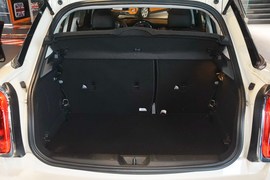 2016款MINI COOPER S 2.0T先锋派 五门版