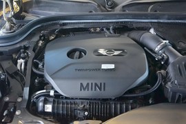 2016款MINI COOPER S 2.0T先锋派 五门版