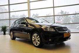 2009款英菲尼迪M35