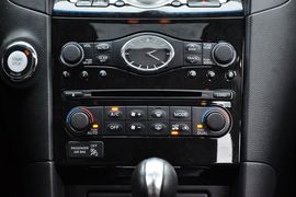2010款英菲尼迪FX35 超越版