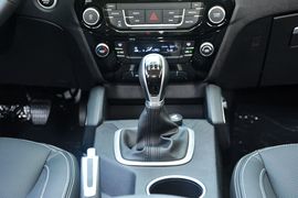 2016款吉利远景SUV 1.8L手动尊贵型